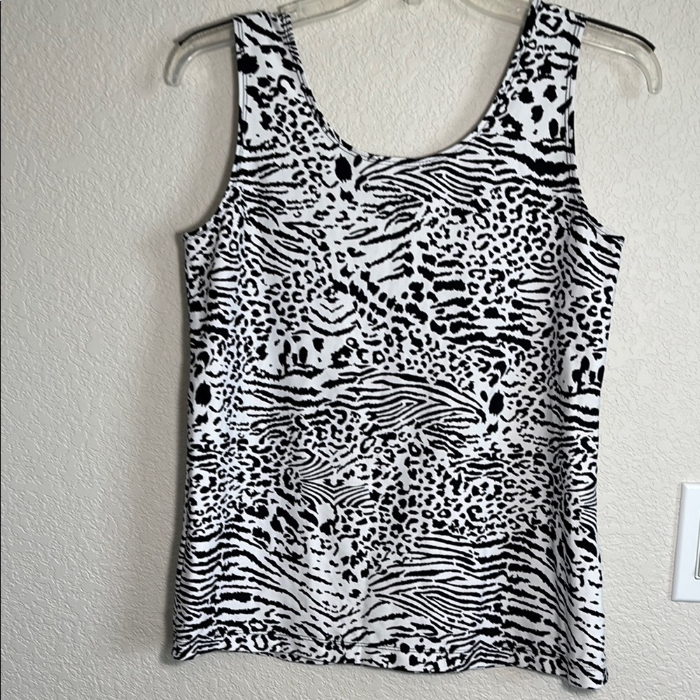 Chico's Black and White Animal Print Women's Top - Picture 3 of 3